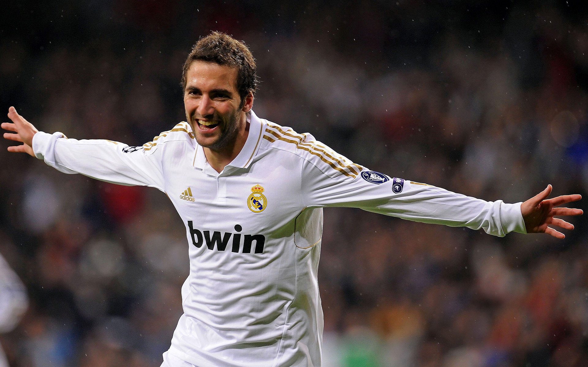 爱游戏登录入口-蓝军客场小胜诺里奇，保住前四位置