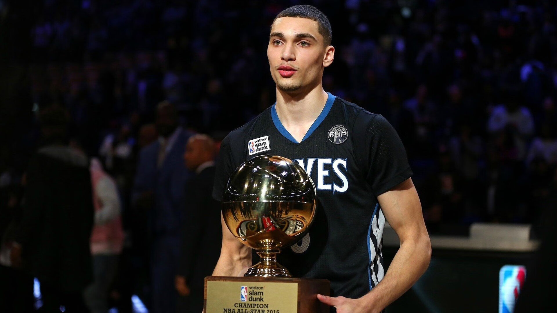 拉文攻防一体公牛伤病名单更新,拉文公牛合同