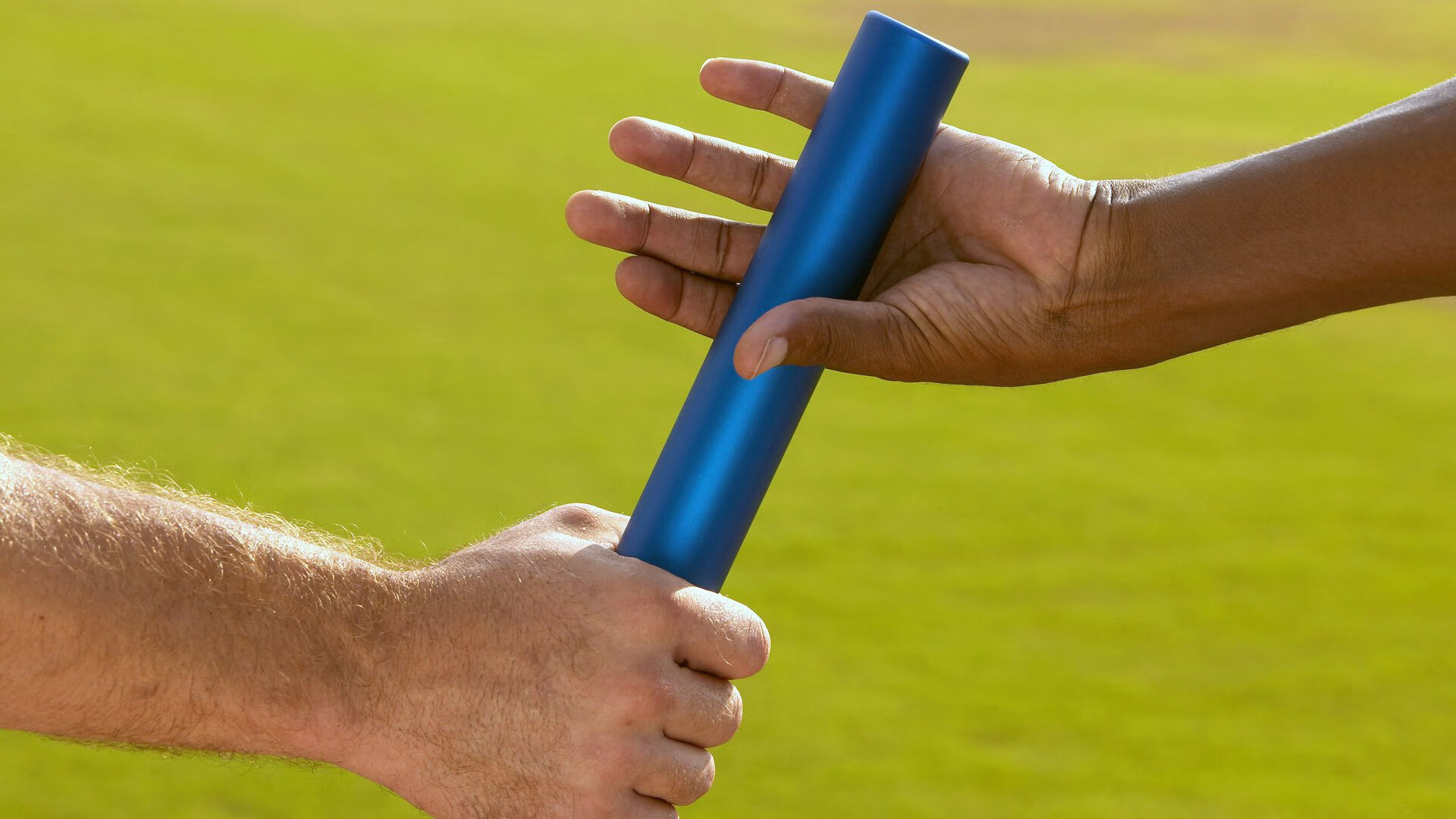 爱游戏娱乐平台-【心理战术】运动员如何利用战术迷惑对手？，运动员战术意识的含义和内容